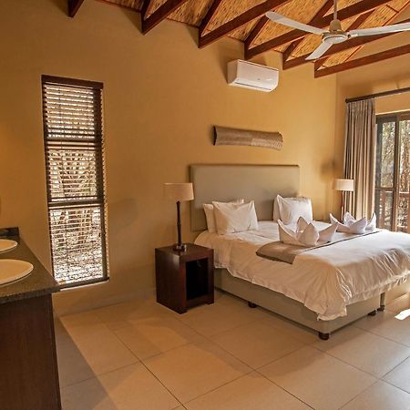 Mjejane Bush Camp By Dream Resorts Hectorspruit Exteriör bild